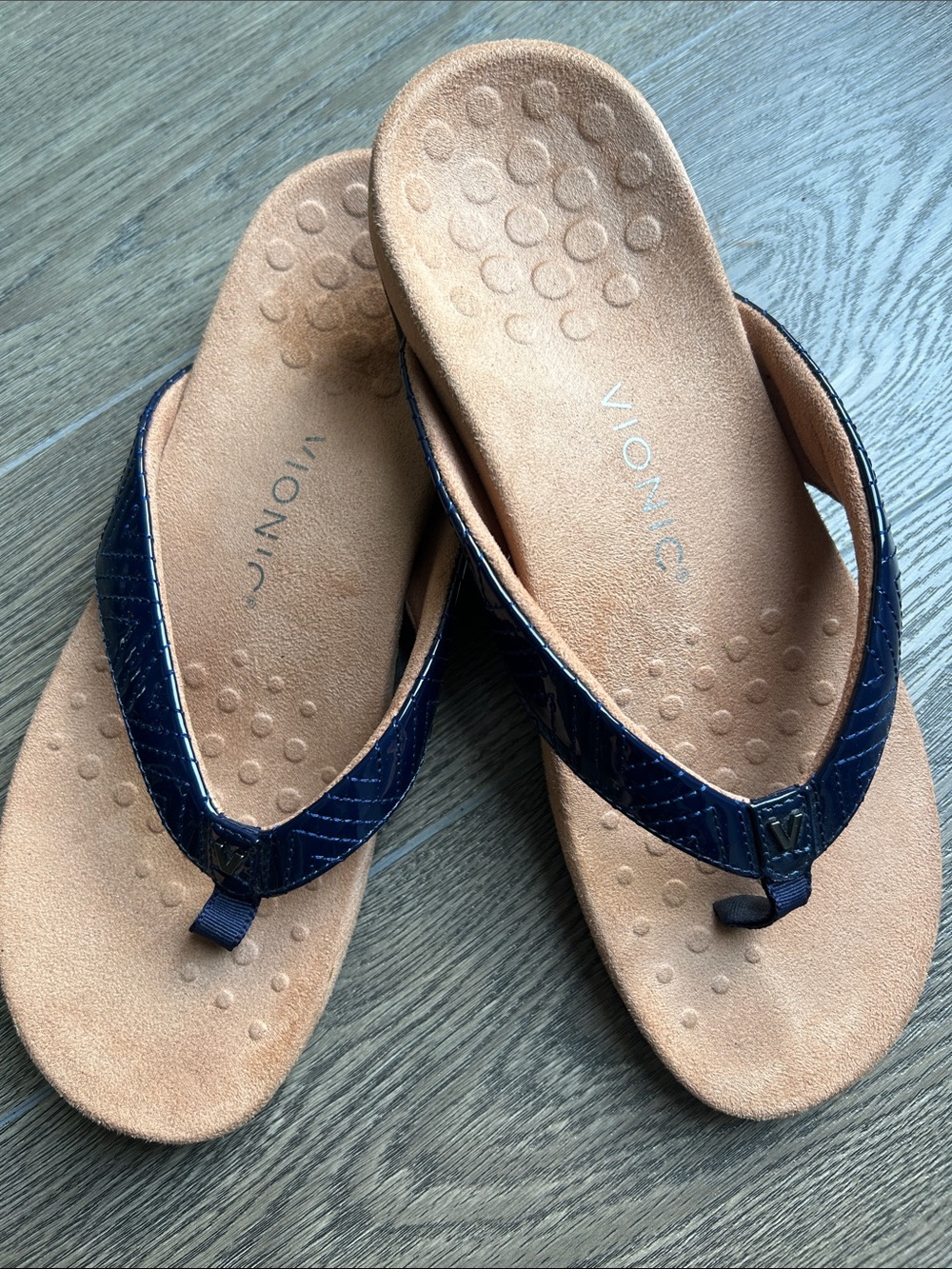 Vionic Navy Stitch Pattern Toe Post Sandal Size 9
